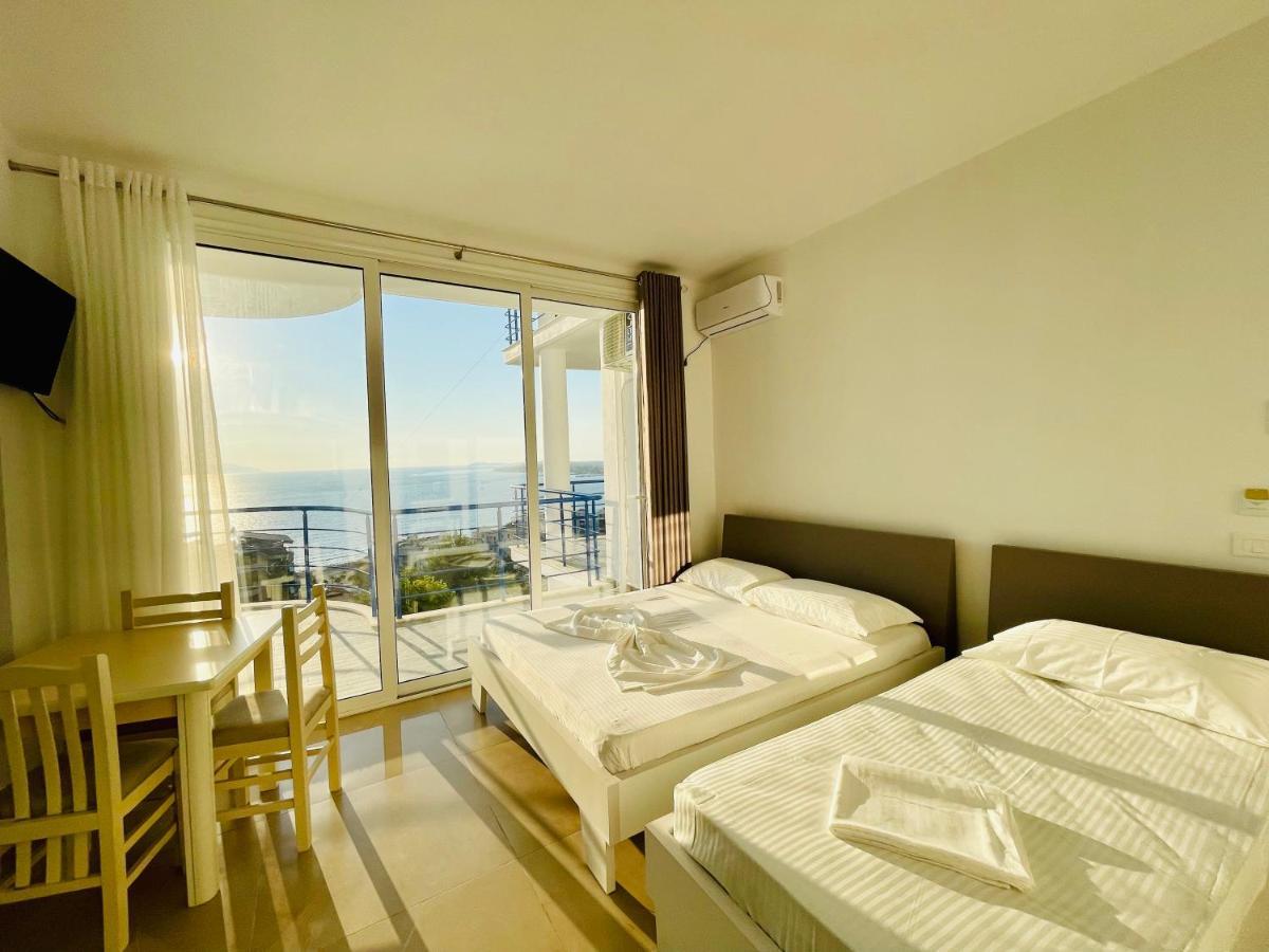 Jico Travel - Villa Colombo Vlore Luaran gambar