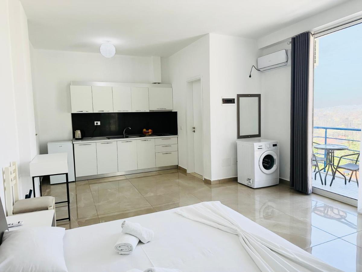 Jico Travel - Villa Colombo Vlore Luaran gambar