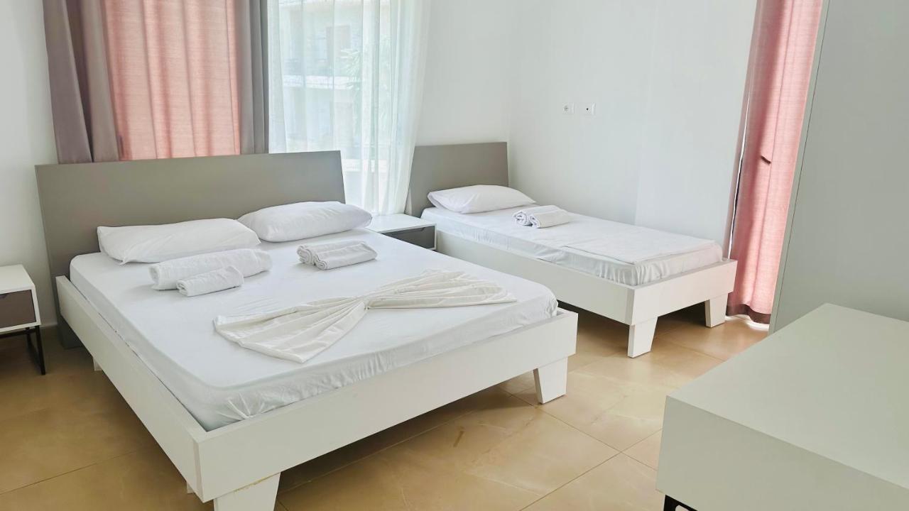 Jico Travel - Villa Colombo Vlore Luaran gambar
