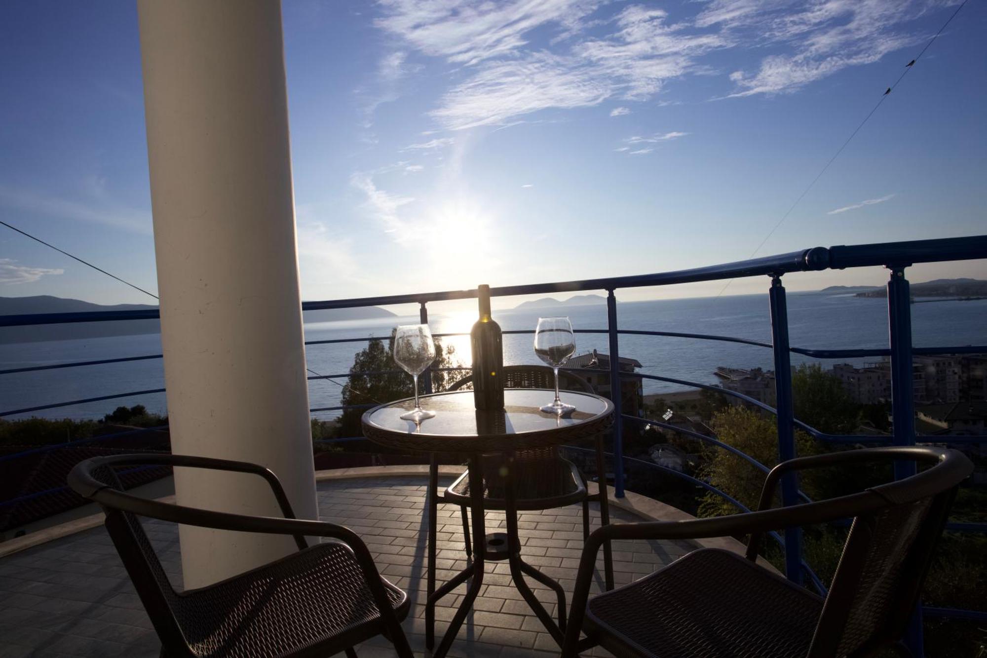 Jico Travel - Villa Colombo Vlore Bilik gambar